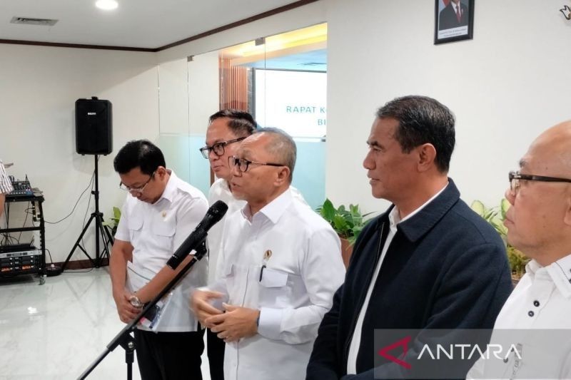 Bulog Ditarget Serap 3 Juta Ton Beras hingga April 2025