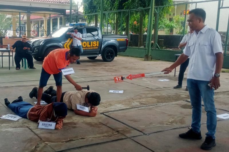 Rekonstruksi Kasus Pembunuhan Satu Keluarga di Kediri: Fakta Baru Terungkap