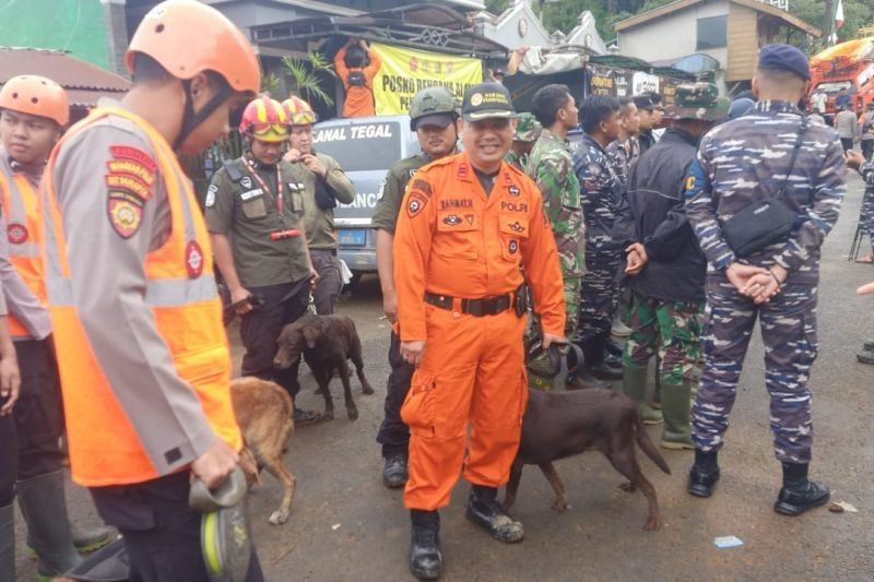 Semarang Kirim Bantuan Evakuasi Longsor Pekalongan