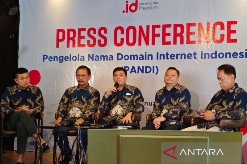 Pengguna Domain .id Tembus 1,2 Juta di 2024, Salip .com!