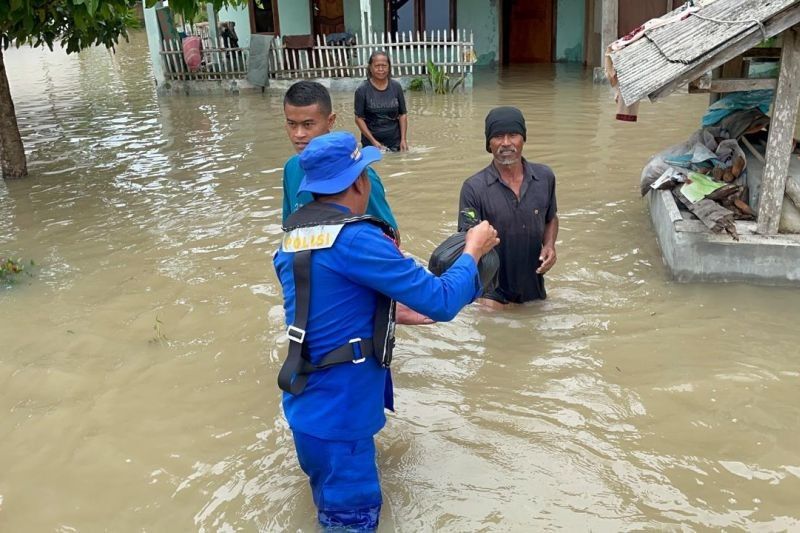 Evakuasi Banjir Lampung Selatan: 20 Warga Dievakuasi Tim Gabungan