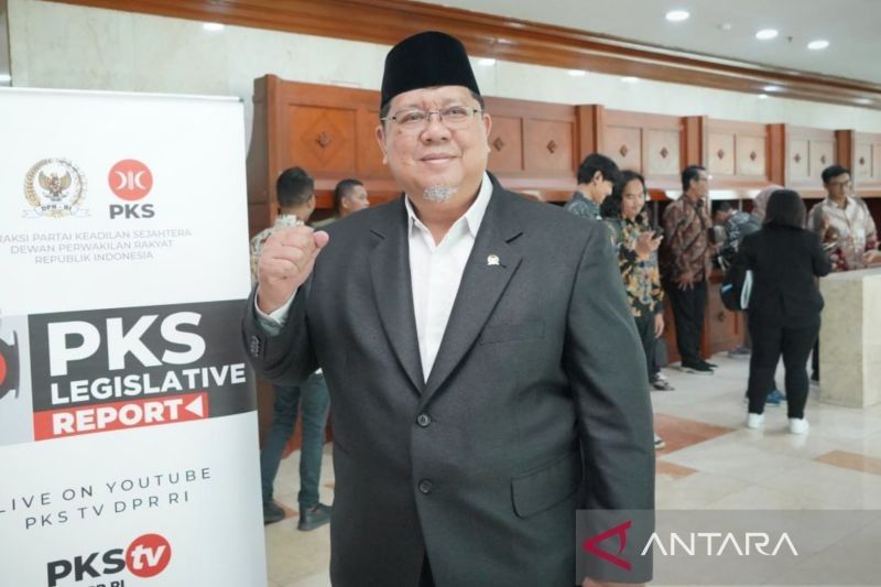 Apresiasi DPR terhadap Terobosan Pendidikan 100 Hari KMP