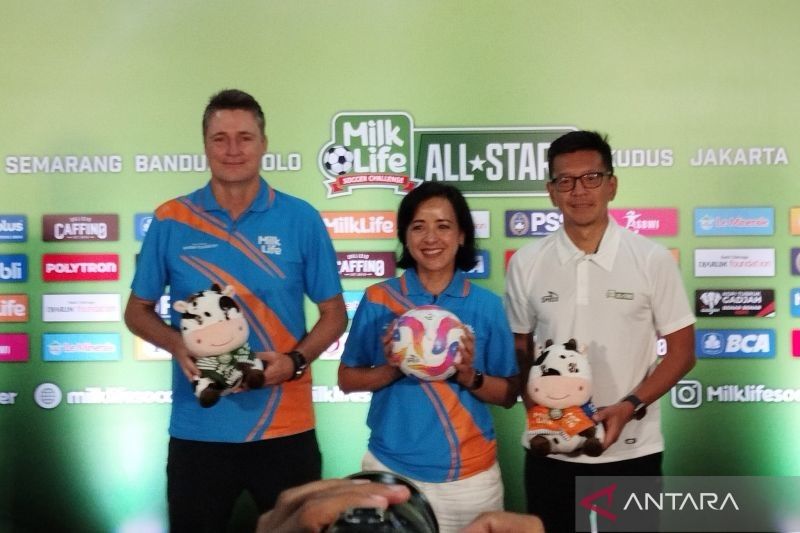 Delapan Tim Putri Berebut Gelar Juara MilkLife Soccer Challenge All-Stars