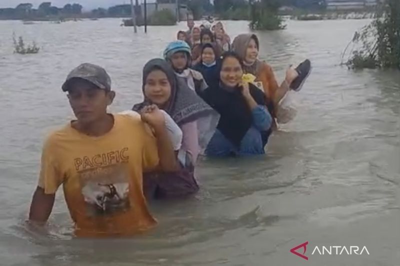 Banjir Rendam Akses Jalan Dua Desa di Kudus