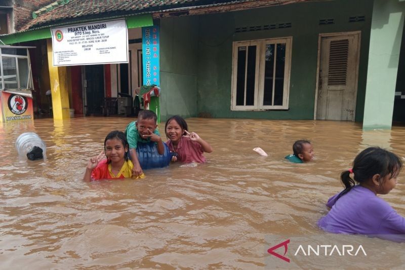 Banjir Rendam 15 Desa di Cirebon Akibat Hujan Deras