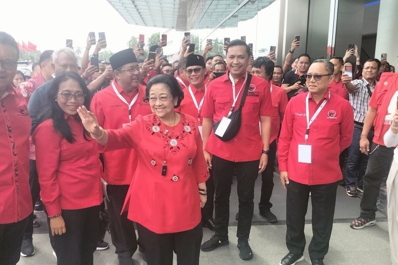 Megawati Rayakan HUT ke-78, Disambut Ribuan Kader PDI Perjuangan