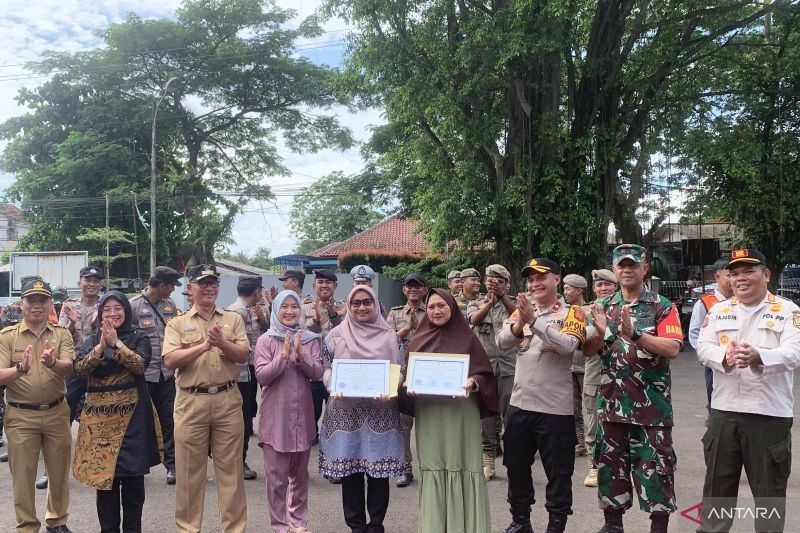 Emak-emak Gagalkan Pencurian, Pemkab Bogor Beri Penghargaan