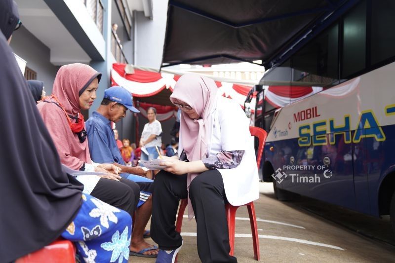 Mobil Sehat Timah: Ratusan Warga Toboali Dapat Layanan Kesehatan Gratis