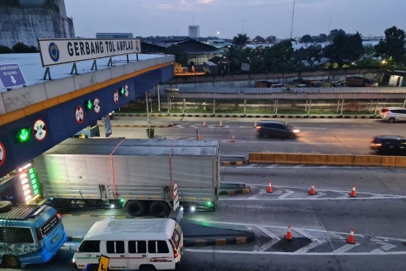 Lonjakan Kendaraan di Tol Nusantara Jelang Libur Isra Mi'raj