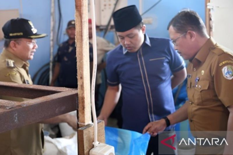 Pemkab Sampang Bangun Alat Pemurnian Garam, Dorong Ekonomi Lokal