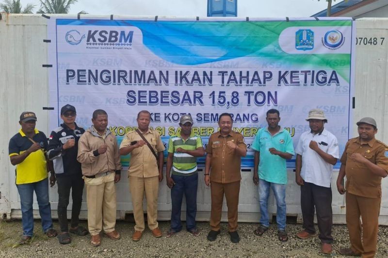 Sukses! 15,8 Ton Ikan Segar Kalamo Biak Tembus Pasar Jawa