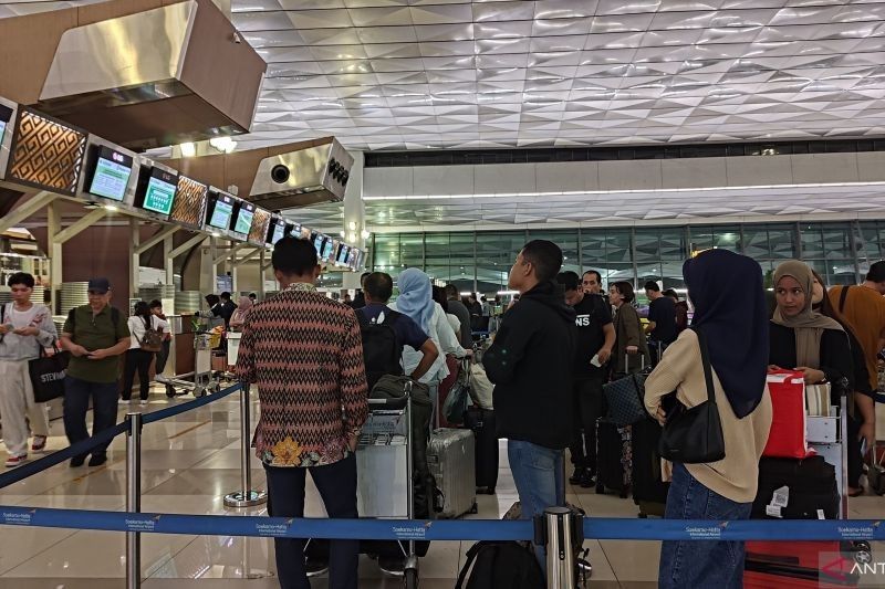 Garuda Indonesia Catat Lonjakan Penumpang Long Weekend Imlek dan Isra Miraj