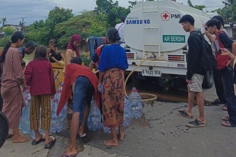 PMI Salurkan Bantuan untuk Korban Banjir Tangerang