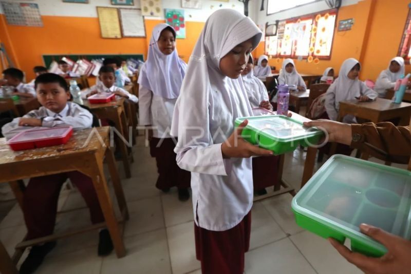 Survei Celios: Dukungan Bertahap Program Makan Bergizi Gratis