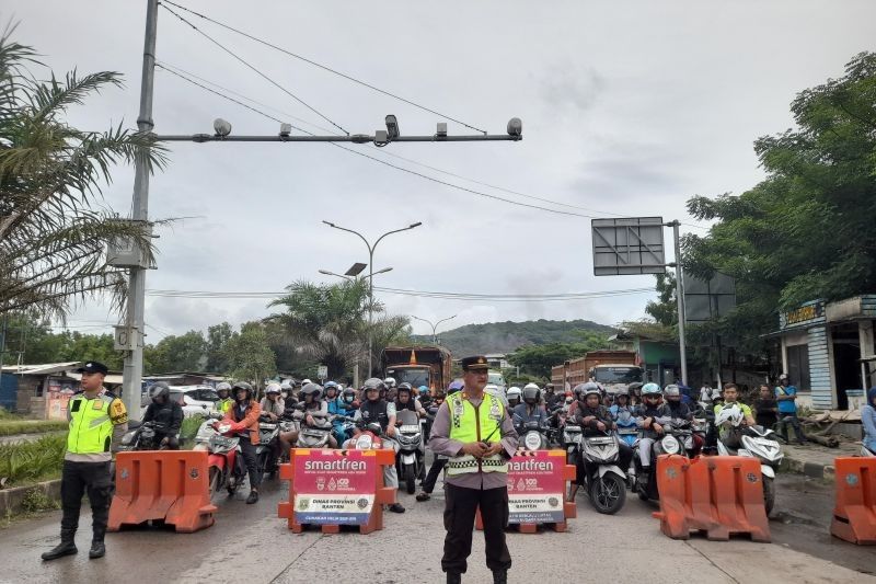 Sistem Satu Arah di Anyer Urai Kemacetan Libur Panjang