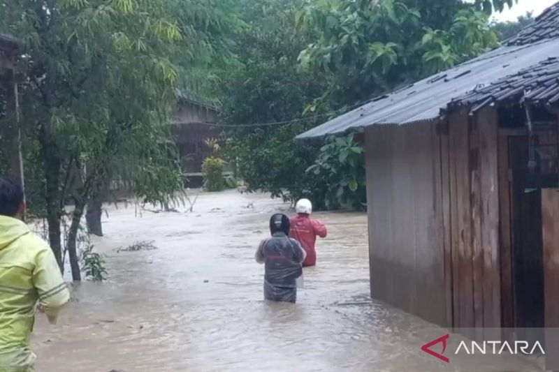 Banjir Kiriman Rendam 36 KK di Madiun, BPBD Siaga Bencana Susulan