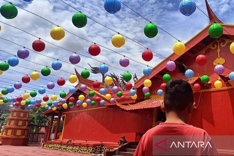 Imlek 2576 di Klenteng Tien Le Kong Samarinda: Perayaan, Ritual, dan Harapan