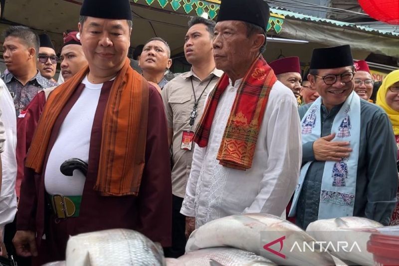 PJ dan Gubernur DKI Terpilih Tinjau Festival Bandeng Rawa Belong