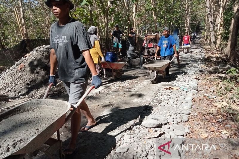 Bantul Pacu Infrastruktur Desa Lewat Program Padat Karya