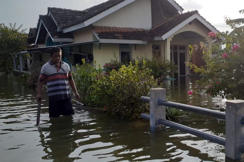 Banjir Kudus Surut, Pengungsi Kembali ke Rumah