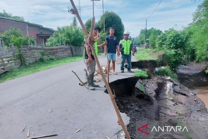 Infrastruktur Bima-Dompu Rusak Parah: Jalan dan Jembatan Terancam Putus