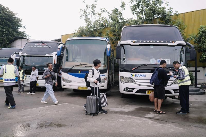 DAMRI Layani Ribuan Penumpang Selama Libur Panjang Isra Miraj dan Imlek