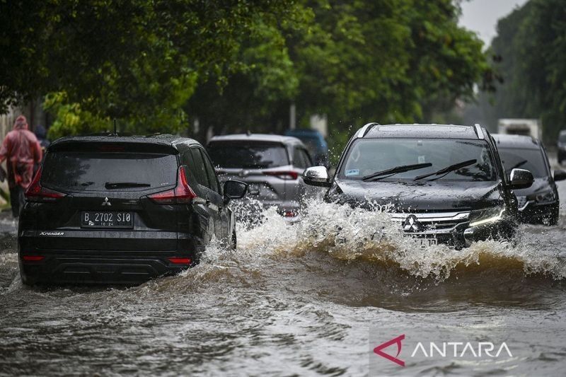 Banjir Jakarta Utara: 653 Warga Mengungsi, BPBD DKI Turun Tangan