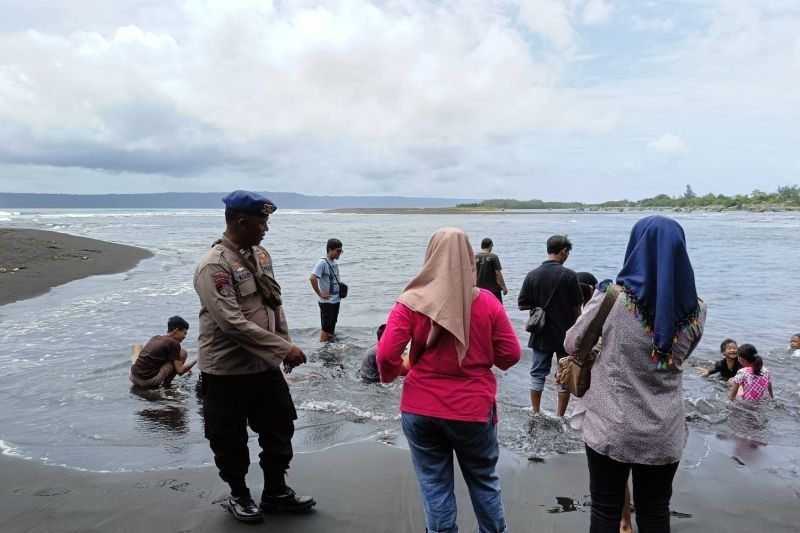 Polres Jember Perketat Pengamanan Wisata Pantai Selama Libur Panjang