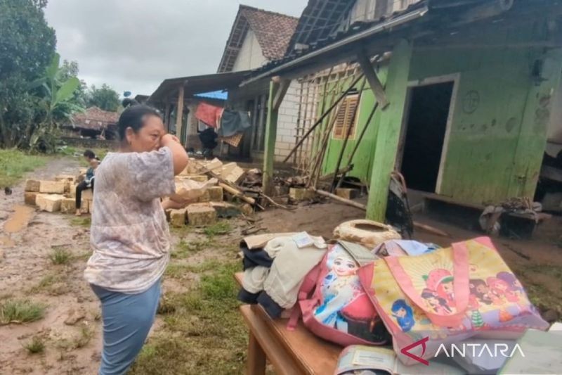 Banjir Bandang Madiun: 135 Rumah Rusak, Warga Terdampak Butuh Bantuan