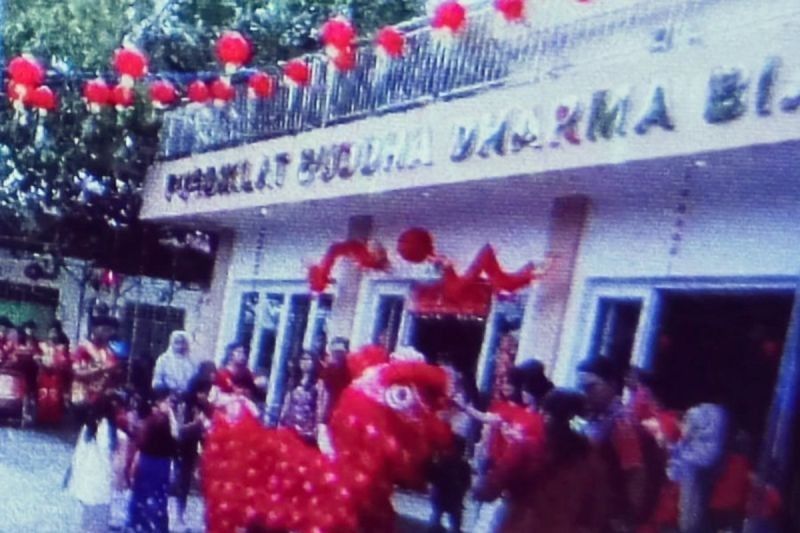 Meriahnya Perayaan Imlek di Biak: Barongsai dan 1000 Lampion