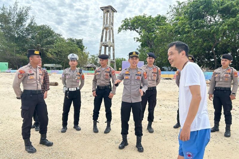 Polisi Pesisir Barat Pastikan Keamanan Wisatawan Saat Libur Imlek