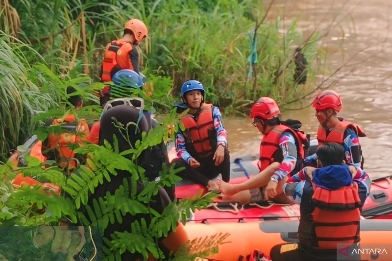 Pencarian Korban Tenggelam di Sungai Enim, Muara Enim Berlanjut