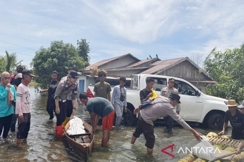 Banjir Tanah Laut: Polres Siaga Evakuasi Ratusan Warga di Empat Kecamatan