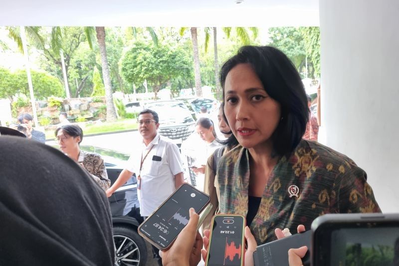 PMI Harus Berangkat Secara Resmi: Wamen P2MI Tekankan Pencegahan Risiko