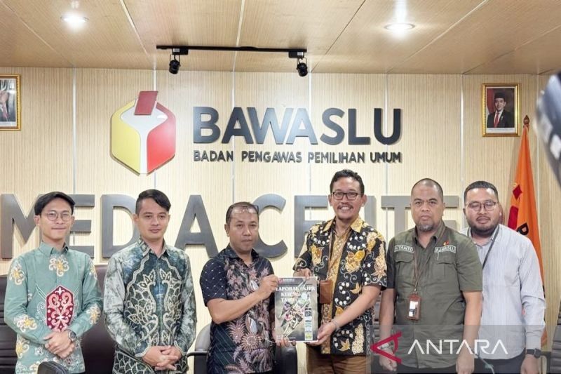 Bawaslu Kalsel: Kehumasan Bangun Kepercayaan Publik