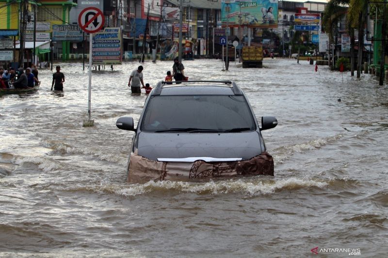 Atasi Mobil Terendam Banjir: Langkah Cepat & Tepat