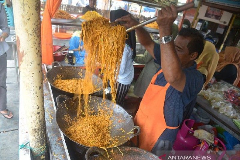 Mi Aceh dan Ayam Tangkap: Potensi Ekonomi Kreatif Global dari Aceh