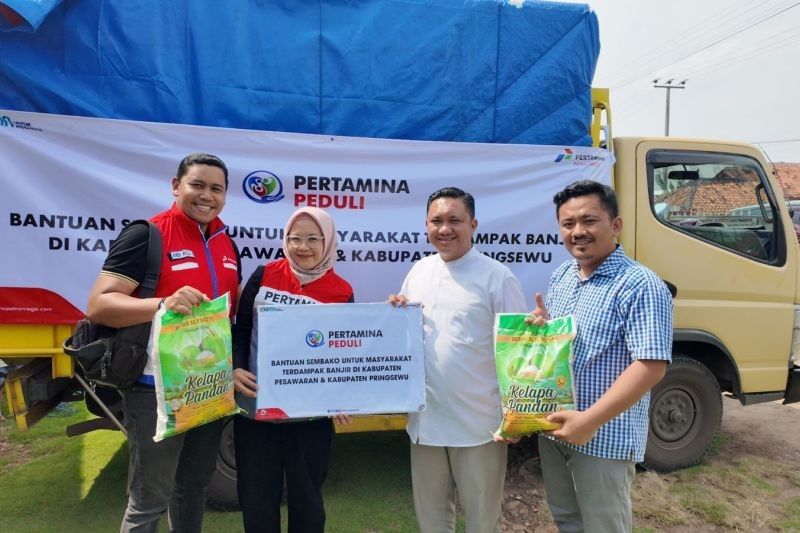 Pertamina Bantu 1000 Paket Sembako Warga Terdampak Banjir Lampung