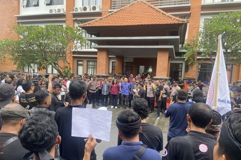 Disnaker Bali Bantah Mafia Pengawas Kasus PHK Karyawan Bandara