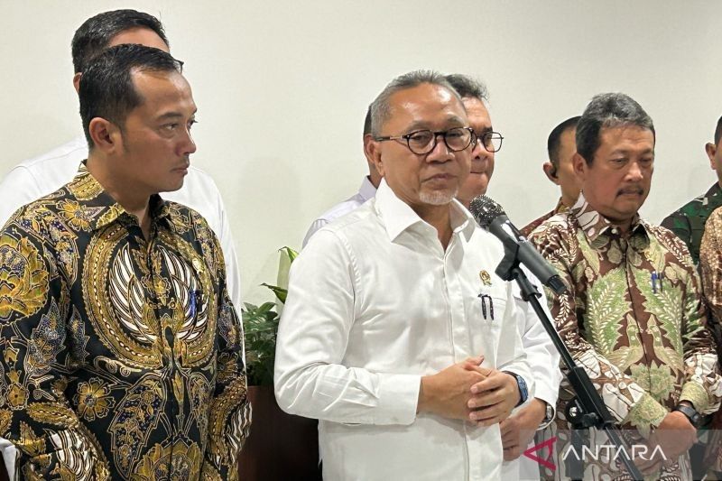 Jokowi Teken Instruksi Revitalisasi Irigasi, Targetkan Swasembada Pangan