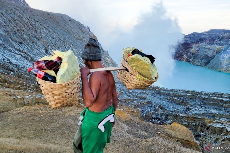 Kawah Ijen Terapkan Pembayaran Tiket Nontunai via QRIS