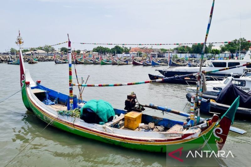 Cuaca Ekstrem Paksa Nelayan Situbondo Berhenti Melaut