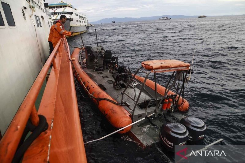 Basarnas Lanjutkan Pencarian Jurnalis TV Korban Ledakan Kapal Cepat di Maluku Utara