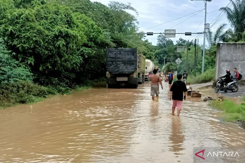 OKU Perpanjang Siaga Darurat Banjir dan Longsor hingga Maret 2025