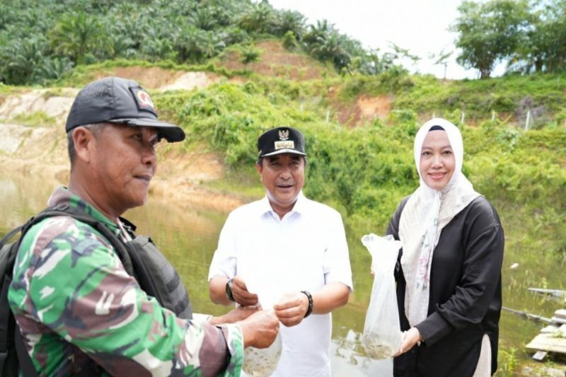 Gubernur Sulbar Minta Kades Dukung Program Makan Bergizi Gratis