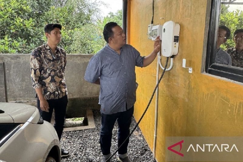 PLN Payakumbuh Pacu Adopsi Kendaraan Listrik dengan Layanan Home Charging