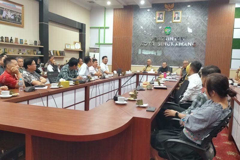 Singkawang Atasi Kelangkaan LPG 3 Kg: Strategi Tepat Sasaran dan Pengawasan Ketat