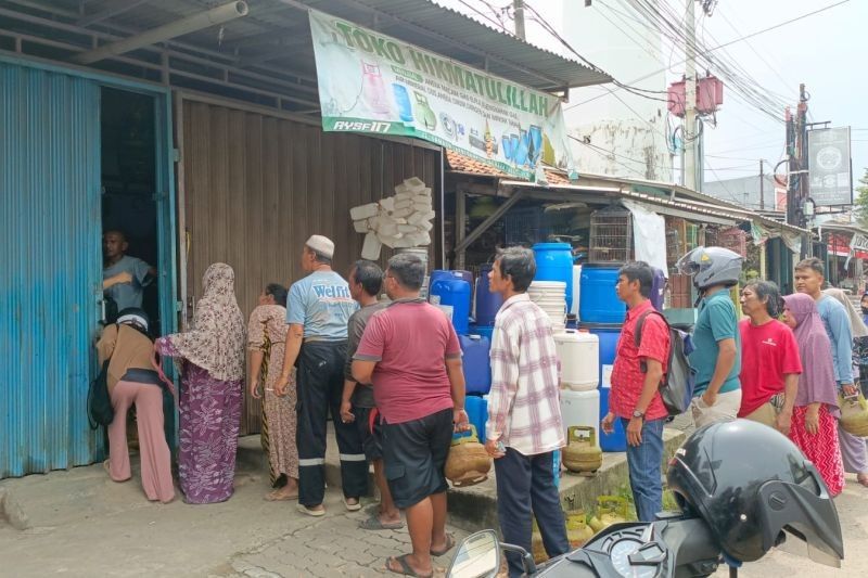 Stok Elpiji di Lopang Habis Sejam Akibat Kebijakan Baru