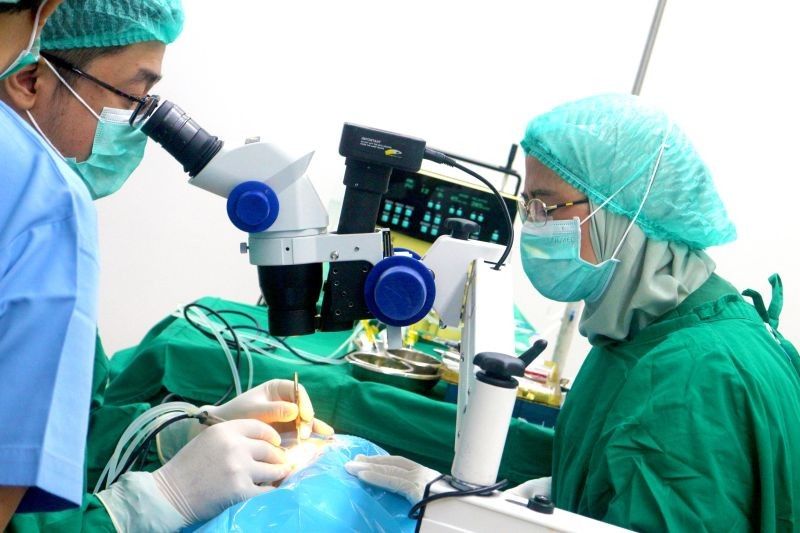 Eka Hospital, Perdami, dan Yarsi Sukses Gelar Operasi Katarak Gratis