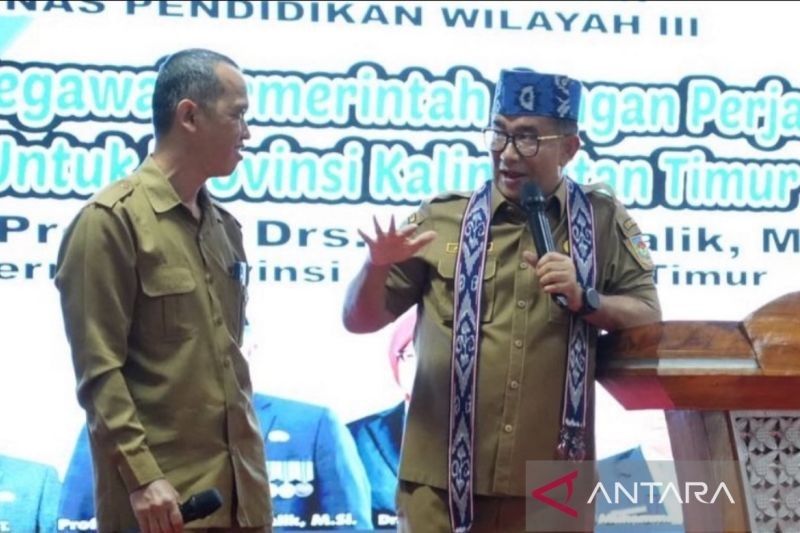 Pj Gubernur Kaltim Ajak Guru Manfaatkan Teknologi, Dorong SDM Andal untuk IKN